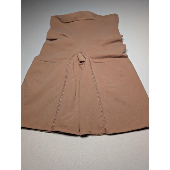Spanx Power Series Medium Control Mid-Thigh Shorts Seamless Beige Womens M/M - Picture 2 of 11